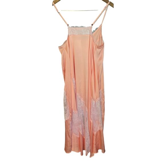 Free People Intimately First Date Maxi Slip Peach Bud Combo Small Satin NWT - Picture 5 of 9